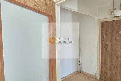 Apartament cu 3 camere semidecomandat în Gorjului - 3