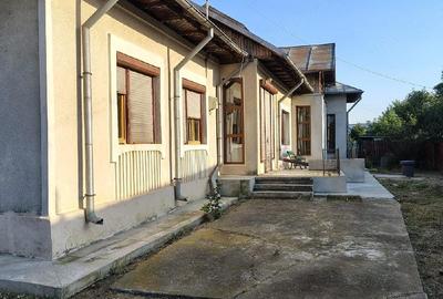 Casă cu Teren 917 Mp în Stâlpu - 10