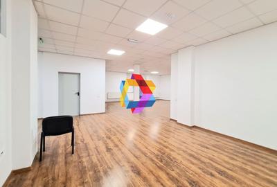 Birou, de 220 mp, în Central - 2