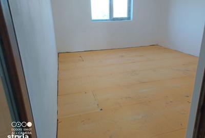 Casă cu 9 camere cu Teren 500 Mp în Central - 7