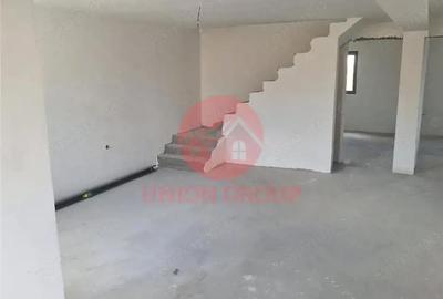 Casă cu 4 camere cu Teren 237 Mp în Valu lui Traian - 12