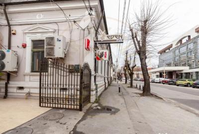 Spațiu comercial, de 235 mp, în Central - 7