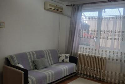 Apartament cu 2 camere semidecomandat în Democrației