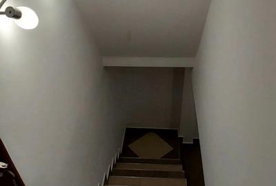 Casă cu 6 camere cu Teren 1300 Mp în Podu Iloaiei - 3