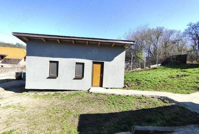Casă cu 2 camere cu Teren 1050 Mp în Nădășelu - 2