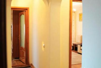 Apartament cu 3 camere decomandat în Central - 2