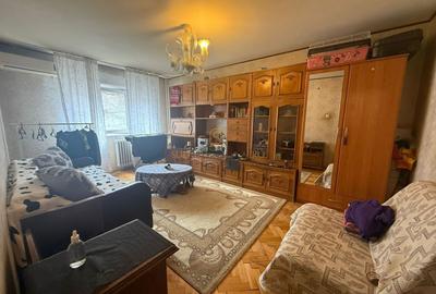 Apartament cu 3 camere decomandat, mobilat în Rahova - 2