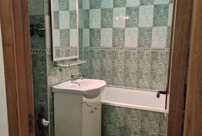 Inchiriez garsoniera 38 mp Piata Delfinului, bloc recent reabilitat - 3