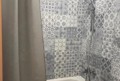 Garsonieră decomandată în Gorjului