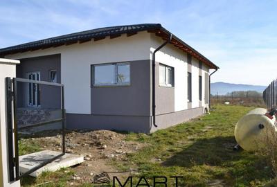 Casa moderna la cheie in Carpini? tot confortul pe - 3