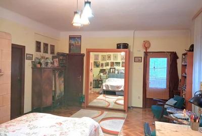 Casă cu 6 camere cu Canalizare în Aviatorilor - 4