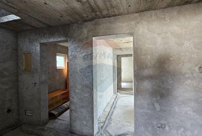 Casă individuală cu 6 camere cu Canalizare în Lisaura - 17