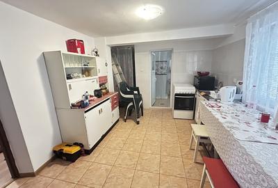 Casă cu 7 camere cu Teren 1000 Mp în Nord - 13