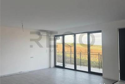 Apartament cu 3 camere decomandat în Cordău - 1