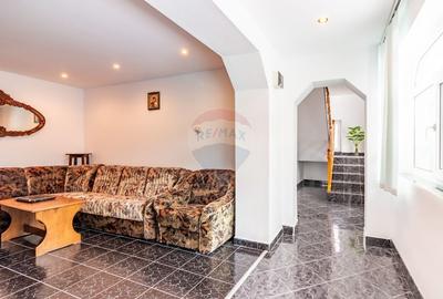 Casă cu 5 camere cu Teren 1842 Mp în Picior de Munte - 13