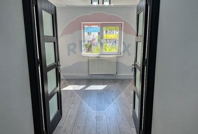 Apartament cu 4 camere decomandat în 13 Septembrie