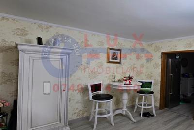Apartament cu 4 camere decomandat în Central - 3
