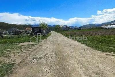 Teren de 784 mp, în Periferie - 1