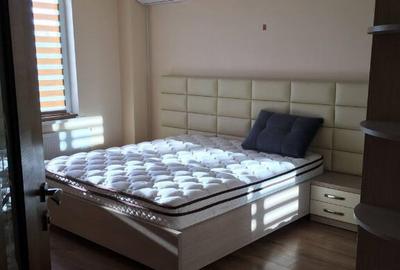 Apartament de vanzare in zona Triaj - 1
