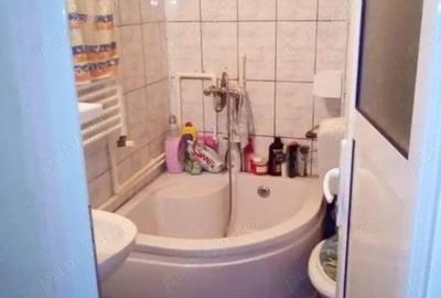 Garsonieră decomandată în Central - 2