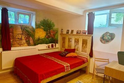 Garsonieră de Închiriat în Zona Kiseleff – Exclusiv Doamne sau Domnisoare 300 E - 1