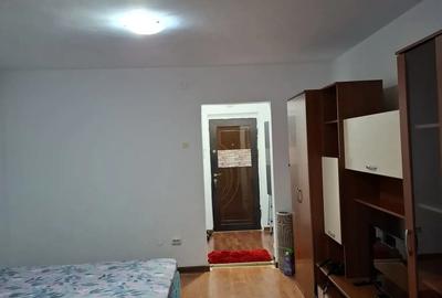 Inchiriez garsoniera Craiovei - 2