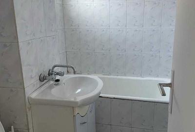Apartament cu 3 camere decomandat în Casa de Cultură - 2