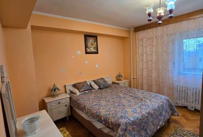Apartament cu 3 camere decomandat în Decebal - 8