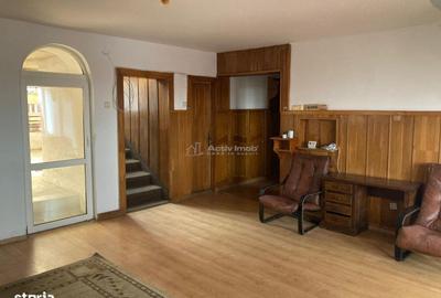 Apartament cu 4 camere în Centrul Civic - 1