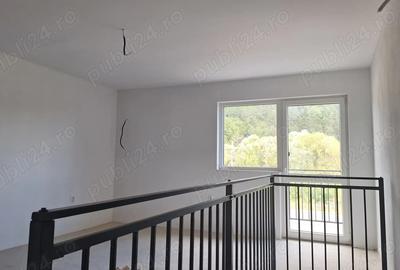 Spațiu comercial, de 463 mp, în Luna - 3