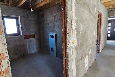 Reco Casa in Paleu cu Toate Utilitatile - 8