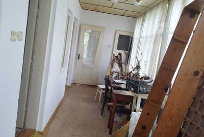 Casă cu 3 camere în Central - 2