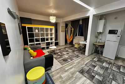 Apartament cu 2 camere decomandat, mobilat în Central