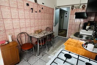 Apartament cu 3 camere decomandat în Central - 3