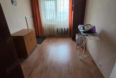 Apartament cu 3 camere decomandat în Central - 1