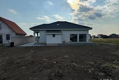 Casa de vanzare Recas, Cartierul Nou - 3