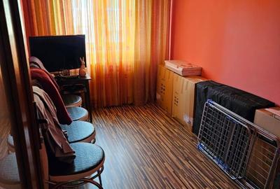 Apartament cu 3 camere decomandat în Nicolae Bălcescu - 2