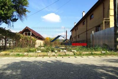 Teren de 1000 mp, în Central