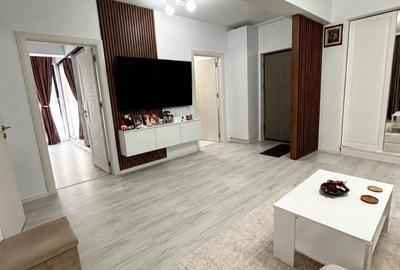 Apartament cu 3 camere, mobilat în Central