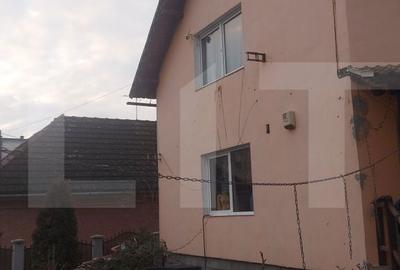 Casă cu 4 camere cu Teren 396 Mp în Central - 2