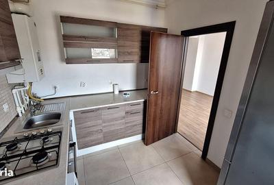 Apartament cu 3 camere decomandat în Central - 8
