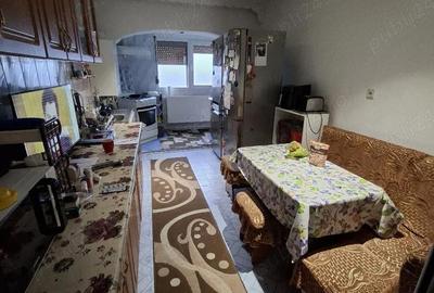 Apartament cu 3 camere decomandat în Central - 4