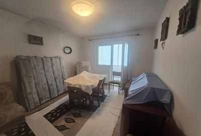 Apartament cu 3 camere decomandat în Central - 11