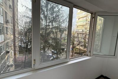 Apartament cu 2 camere decomandat în Drumul Taberei - 4