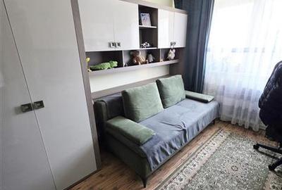 Apartament cu 4 camere semidecomandat în Astra - 26