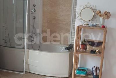 Casă cu 8 camere cu Teren 200 Mp în Central - 7