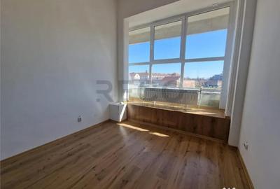 Spațiu comercial, de 200 mp, în Central - 11