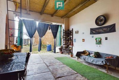 Reziden?a de vis pe Valea Mure?ului la Lala?in? - 2