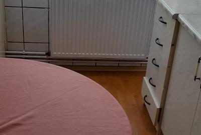 Garsonieră semidecomandată, mobilată în Hipodrom 4 - 4