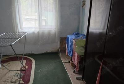 Casă cu 3 camere cu Teren 400 Mp în Mărculești - 1